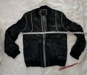 Men's Black Leather Bomber Jacket
