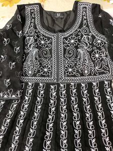 Elegant Black Embroidered Cotton Kurta