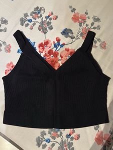 Black Ribbed V-Neck Crop Top