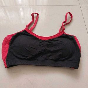 Comfortable Black &amp; Red Sports Bra