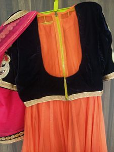 Velvet blouse with net dupatta and lahenga.    nav