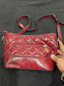 Chic Red Quilted Crossbody Bag