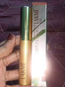 Lakme 9 to 5 Foundation &amp; Lip Product