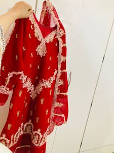Pakistani Elegant Red Embroidered Kurta Set