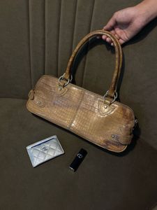 da Milano Stylish Tan Croc Embossed Hobo Bag