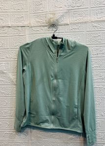 🇯🇵 Uniqlo imported Lightweight Zip-Up Jacket