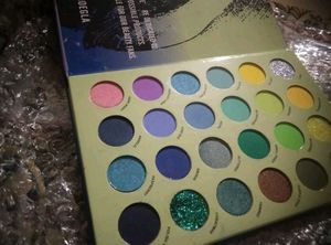 UTRUST Eye Shadow Palette 72 Shades