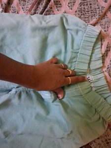 Light Green Elastic Waist Capri Pants