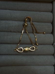 Chic Infinity Bracelet