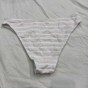❤️‍🔥 Textured Striped Bikini Bottoms