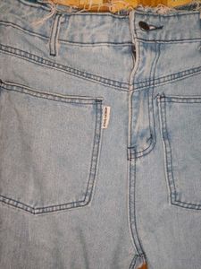 Light Wash High-Waisted Denim Jeans