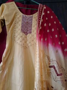 Kurta Pant With Dupatta