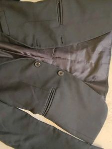 Chic Black Blazer