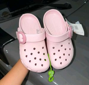 Classic Buckle Crocs🎀