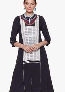 Beautiful unique looking W kurta like new
