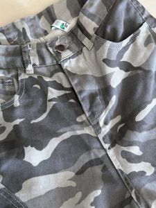 Newme Camouflage Cargo Pants