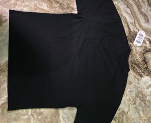 Black Graphic T-Shirt "Stay Delulu"