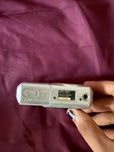 Sony Cyber-shot DSC-S650 Digital Camera