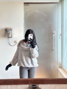 ✈️ Imported Cozy Silver Knit Sweater A
