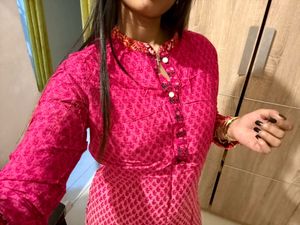 Vibrant Pink Printed Kurta