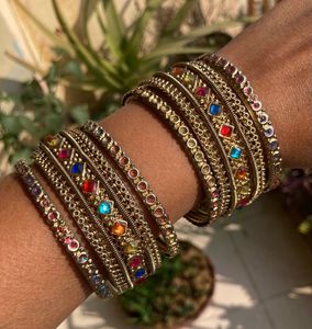 Antique Style Bangle Set