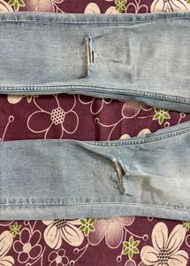 Light Wash Ripped Jeans