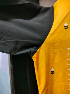 Janasya Yellow And Black Crepe Long Kurta