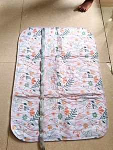 Waterproof Baby's Diaper Changing Drysheet.