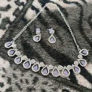 Purple necklace set and earrings....