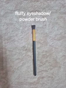 Set of 5 Makeup brushes