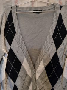 Checkred Front Open Deep V Neck Sweater