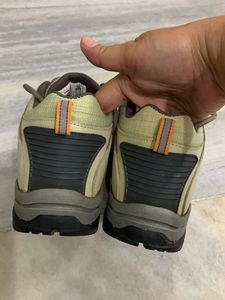 Boys shoes