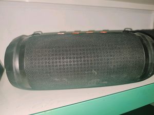 Boat Stone 1500 Speaker. Like New. Good Condition.