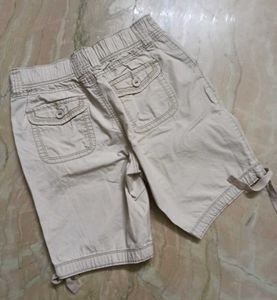 St. John's Bay women's khaki cargo shorts
