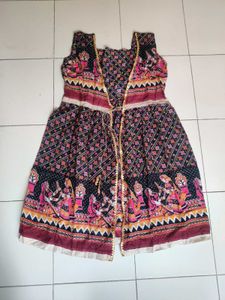 Stylish Ethnic Sleeveless Jacket Kurta Set