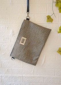 NOSRA Textured Clutch Bag
