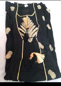 Black &amp; Gold Paisley Print Dress