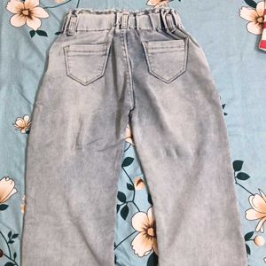Light Wash High-Waisted Jeans