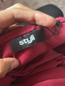 Chic Burgundy Bodycon Dress with belt.