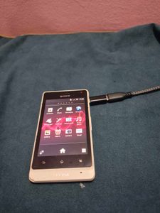 sony xperia go