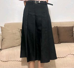 Black Pleated Midi Skirt