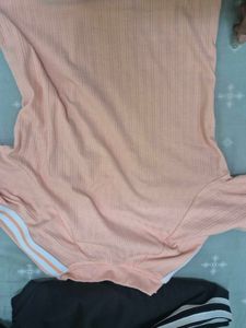 Ribbed Zip-Up Crop Top
