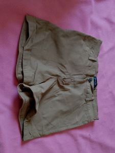 Shorts Mustard Color