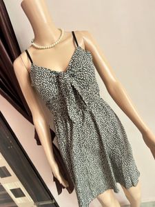 Cute Black &amp; White Ditsy Print Dress