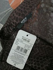 XL shein NEW WITH TAG top ❤️‍🔥