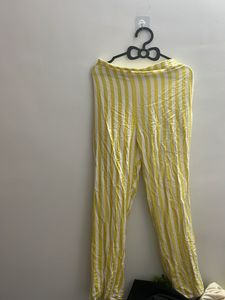 yellow strips pants