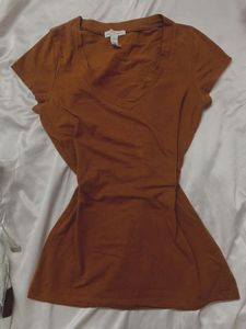 Autumn/Fall 2000s deep neck fitted slim tshirt