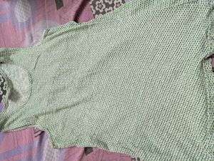 Lightweight Patterned Crew Neck Top