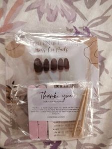 Press-On Nail Set 25 - Hand And Toes