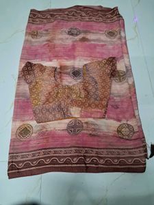 Elegant Pink Printed Saree with Blouse
